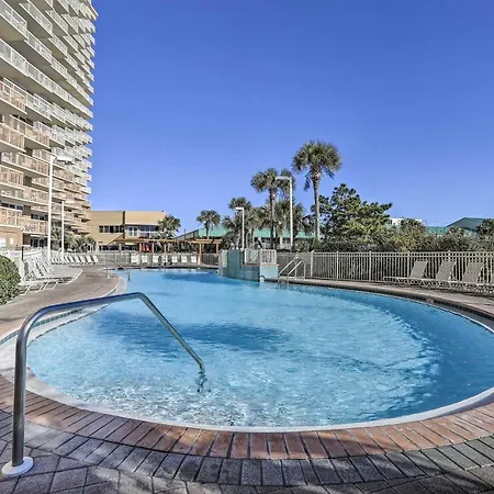 High-Rise Destin Condo With Balcony And Pool View